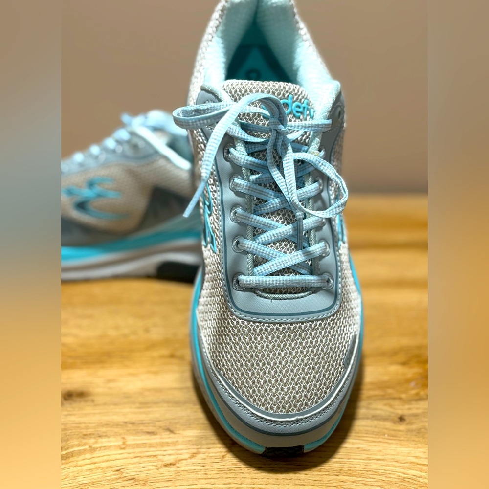 Gdefy womens ion athletic shoes size 11